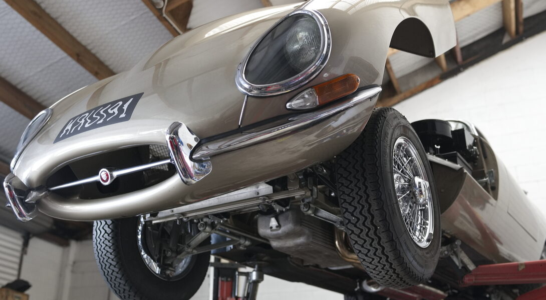 E-Type-Vehicle-Hoist-1